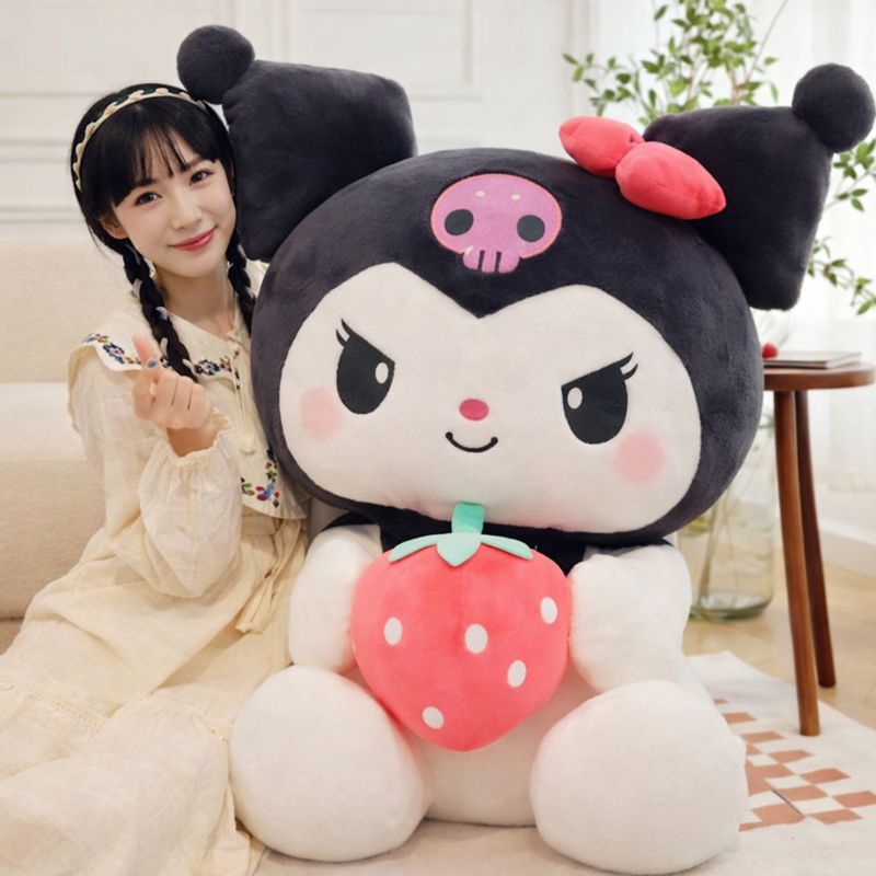 Kuromi- Ôm- Trái- Dâu-1